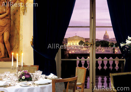 Hotel De Crillon 33